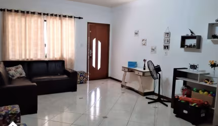 Sobrado e dormitórios- Sacadura Cabral- Santo André