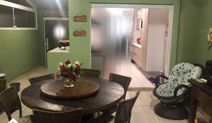 Sobrado c/ Edícula -  3 dormitórios - 241 m² - Vl. Metalúrgica