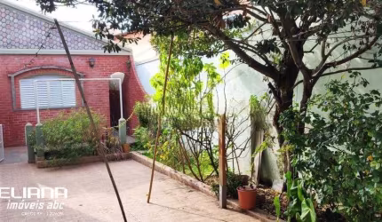 Casa térrea no Bairro Santa Maria - Santo André