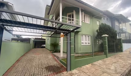 Casa em condomínio fechado com 3 quartos à venda na Rua Pedro Giacomet, 1997, Bela Vista, Caxias do Sul por R$ 900.000