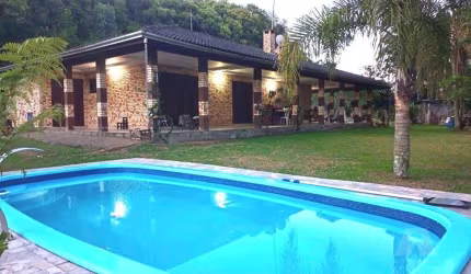 Chácara / sítio com 6 quartos à venda na Rua Giuseppe Pietro Zattera, 914, Desvio Rizzo, Caxias do Sul por R$ 1.800.000