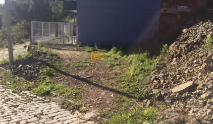 Terreno comercial à venda na Ary Stumpf Albe, 615, Ana Rech, Caxias do Sul por R$ 90.000