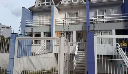 Casa com 3 quartos à venda na Pedro Padre Piccoli, 354, Vinhedos, Caxias do Sul por R$ 599.000