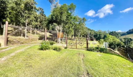 Chácara / sítio com 2 quartos à venda na Estrada Municipal, 48, Zona Rural, Farroupilha por R$ 745.000