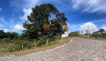 Terreno à venda na Rua Luiz Pezzi, 1, Panazzolo, Caxias do Sul por R$ 400.000