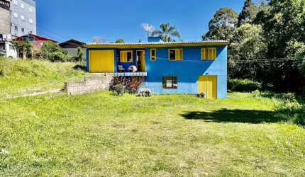 Casa com 2 quartos à venda na Gelsemino Molardi, 45, Charqueadas, Caxias do Sul por R$ 385.000