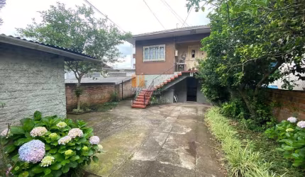 Casa com 6 quartos à venda na Rua Dom José Barea, 1152, Exposição, Caxias do Sul por R$ 490.000