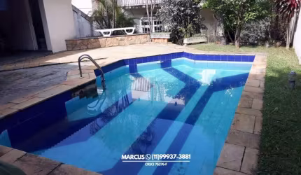 PQ. DOS PRÍNCIPES CASA COM 5 DORMS; SUÍTES, 4 VGS., PISCINA. FL23