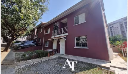 CASA CONDOMINIO - 3 DORMITORIOS (1 SUITE) COM 3 VAGAS- FL52