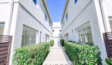 SOBRADO CONDOMINIO VL UNIVERSITARIA - 3 DORMITORIOS (1 SUITE) COM 2 VAGAS- FL52