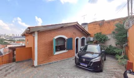 CASA TERREA PERTO METRO VILA SONIA - 2 DORMITORIOS COM 2 VAGAS- FL52