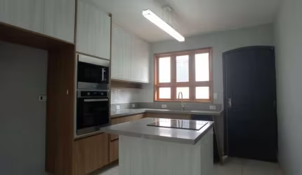 Venda-Butanta Sobrado com 3 Quartos à venda, 156m² - Jardim Bonfiglioli