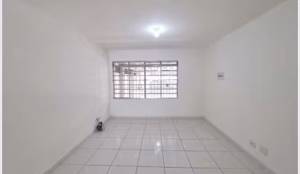 SOBRADO PARA USO COMERCIAL LOCALIZADO NA EIRAS GARCIA COM ALTO FLUXO DE PESSOAS- FL52