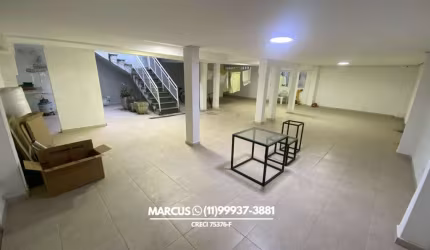 Casa Térrea no Butantã com 3 suítes, 4 vagas cobertas, dep. emp. área gourmet. FL23