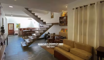 Casa no São Paulo II em cond. fechado c/ 4 dorms; 2 suítes, 6 vagas de garagem. FL23