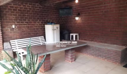 CASA NO JD. PERI PERI PRÓX. AO METRÔ C/ 4 SUÍTES, 371M² 4 VAGAS. FL23