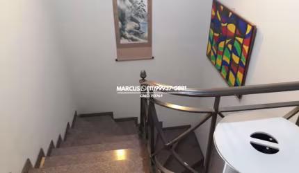 CASA NO JD. PERI PERI PRÓX. AO METRÔ C/ 4 SUÍTES, 371M² 4 VAGAS. FL23