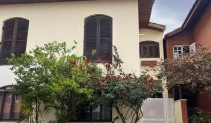Sua oportunidade em Butantã: Sobrado com 3 dormitórios e 2 vagas. FL43
