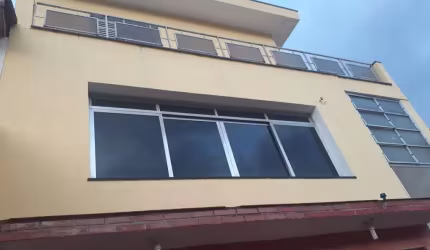 SOBRADO 3 QUARTOS 3 BANH 4 VAGAS                 FL21