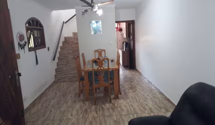 Casa a venda 3 Quartos, 1 suíte 2 vagas 140m² - Jardim Sarah FL15