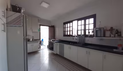 CASA no Bonfiglioli 195m² 3 quartos 3 suítes 5 vagas FL15
