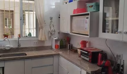 Vendo sobrado, 3 dorms, 2 suites, 2 vagas, churraqueira, Amplo Quintal  - FL22