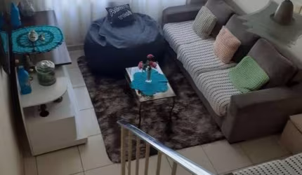 Vendo sobrado, com 3 dorms, sendo 1 suite, 2 vagas, quintal - FL22