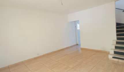 VENDO CASA SOBRADO FL-42