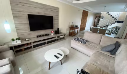 Casa em Osasco 223m² 3 Quartos 3 Suítes 5 vagas FL15