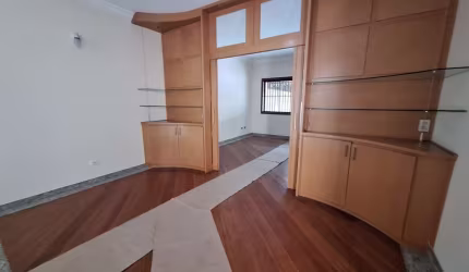 Sobrado Jardim Peri Peri: 210 metros, 4 dormitórios, 3 vagas