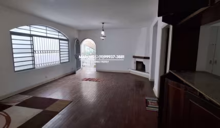 Casa térrea no Jd. Rolinópolis c/ 3 dormitórios, sala de estar, cozinha, 4 vagas. FL23