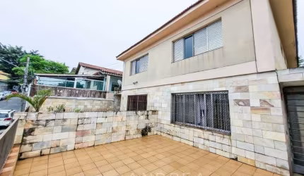 CASA JD ALVORADA COM 3 DORMITORIOS E 2 VAGAS