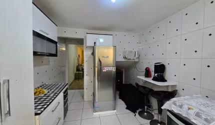 CASA na Vila Indiana 91m² 2 quartos, 2 wc, sala 2 ambientes, 1 vaga FL15