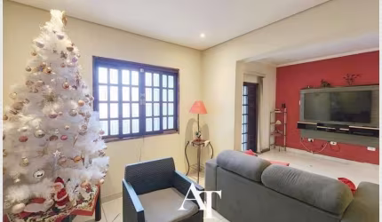 CASA ASSOBRADADA CONJ RESIDENCIAL BUTANTA - 3 DORMITORIOS COM 2 VAGAS