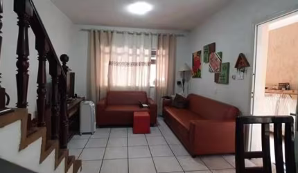 CASA em rua fechada 120m² 3 dorms, 1 suíte, 2 vagas FL15