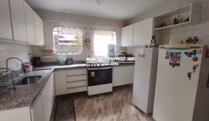 Casa no Jd. Bonfiglioli com 3 dormitórios, sendo 1 suíte, 3 vagas de garagem. FL23