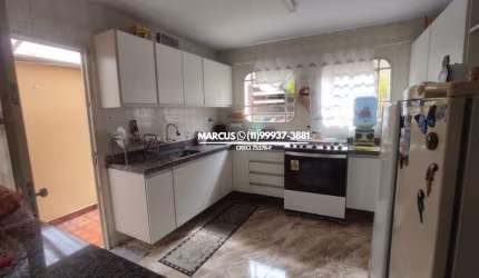 Casa no Jd. Bonfiglioli com 3 dormitórios, sendo 1 suíte, 3 vagas de garagem. FL23