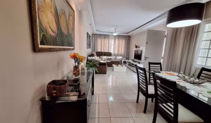 Casa no Butantã com 250 m², com 3 suites, 4 vagas de garagem. FL23