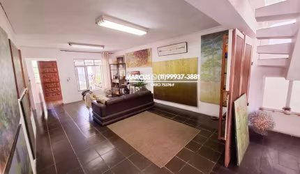 Casa Espetacular no Jd. Peri Peri  417m², 3 Dorms + Edícula + Piscina e 5 Vagas! FL23