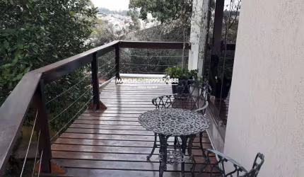 Sobrado no Parque dos Príncipes c/ 4 dorms, sendo 2 suites, 5 banheiros, 4 vagas de garagem. FL23