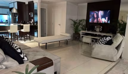 Apartamento à Venda com 185m², 3 dormitórios, 3 suítes, 3 salas e 3 vagas