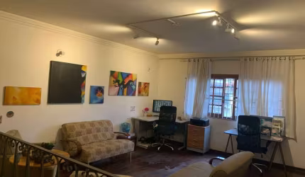 Sobrado no Butantã, 220m², 3 Quartos, Suíte e 3 Vagas - FL12