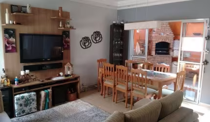 Sobrado em Condomínio na Vila Sônia, 129m², 3 Dorms, 1 Suíte e 2 Vagas - FL43