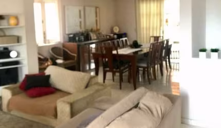 Luxuoso Sobrado na Vila São Francisco, 280m², 3 Suítes, 5 Vagas e Acabamento Exclusivo - FL43