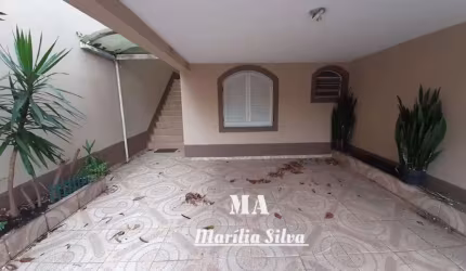 CASA ASSOBRADADA NA VILA GOMES - 3 DORMITORIOS - 2 VAGAS - FL47