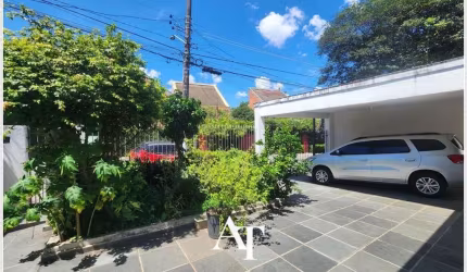 CASA TERREA ISOLADA COM 396M² de TERRENO NO MORRO DO QUEROSENE