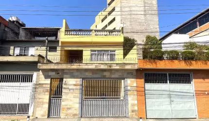 Sobrado á venda com área Goumert, 182 metros, 3 dormitórios FL34