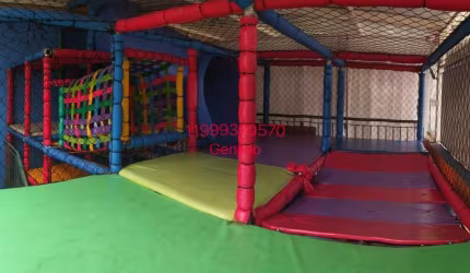 CASA DE EVENTOS MONTADA PRÉDIO INTEIRO COM 2 PISOS DE SALÃO 3 QUARTOS BAR E BRINQUEDO COZINHA FL55