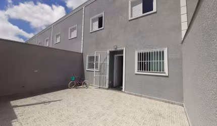 Sobrado Seminovo no Jardim Ester ? 2 Suítes, 2 Vagas e Muito Espaço! FL12