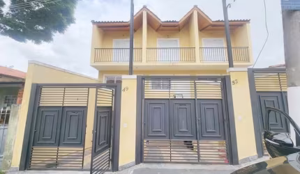 Sobrado no Jardim Ester Yolanda com 3 Quartos, Suíte e 3 Vagas - FL43